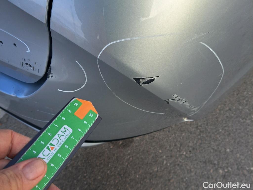  Toyota  Corolla TOYOTA  / 2019 / 5P / familiar 1.8 125H ACTIVE TECH E-CVT TOU SPORT #10