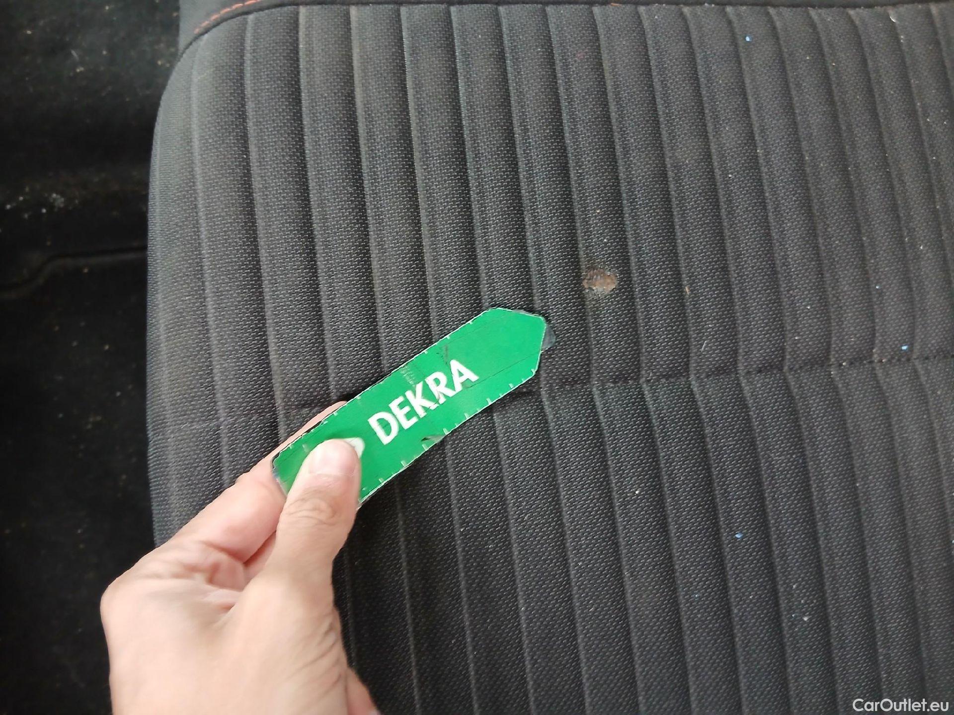  Peugeot  2008 PEUGEOT  / 2019 / 5P / todoterreno Active BlueHDI 81kW (110CV) #26