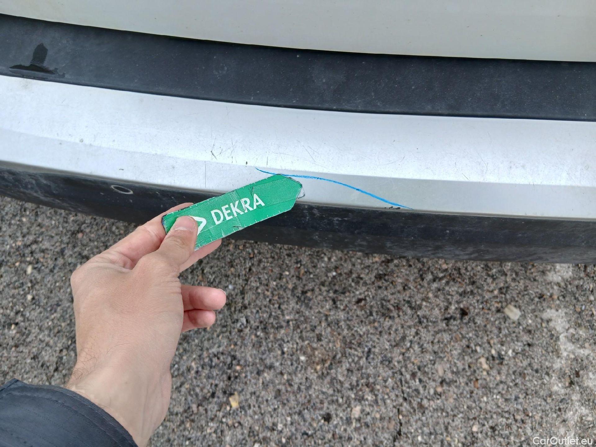  Peugeot  2008 PEUGEOT  / 2019 / 5P / todoterreno Active BlueHDI 81kW (110CV) #31