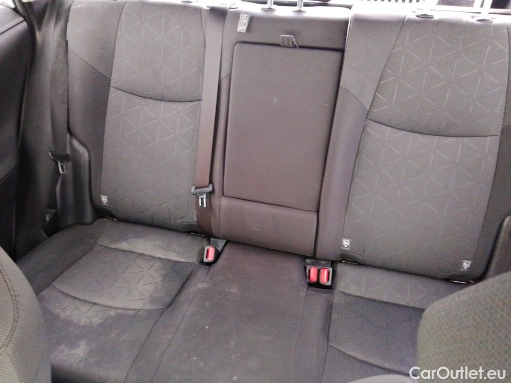  Toyota  RAV4 TOYOTA  / 2018 / 5P / todoterreno 2.5l 220H Advance #5