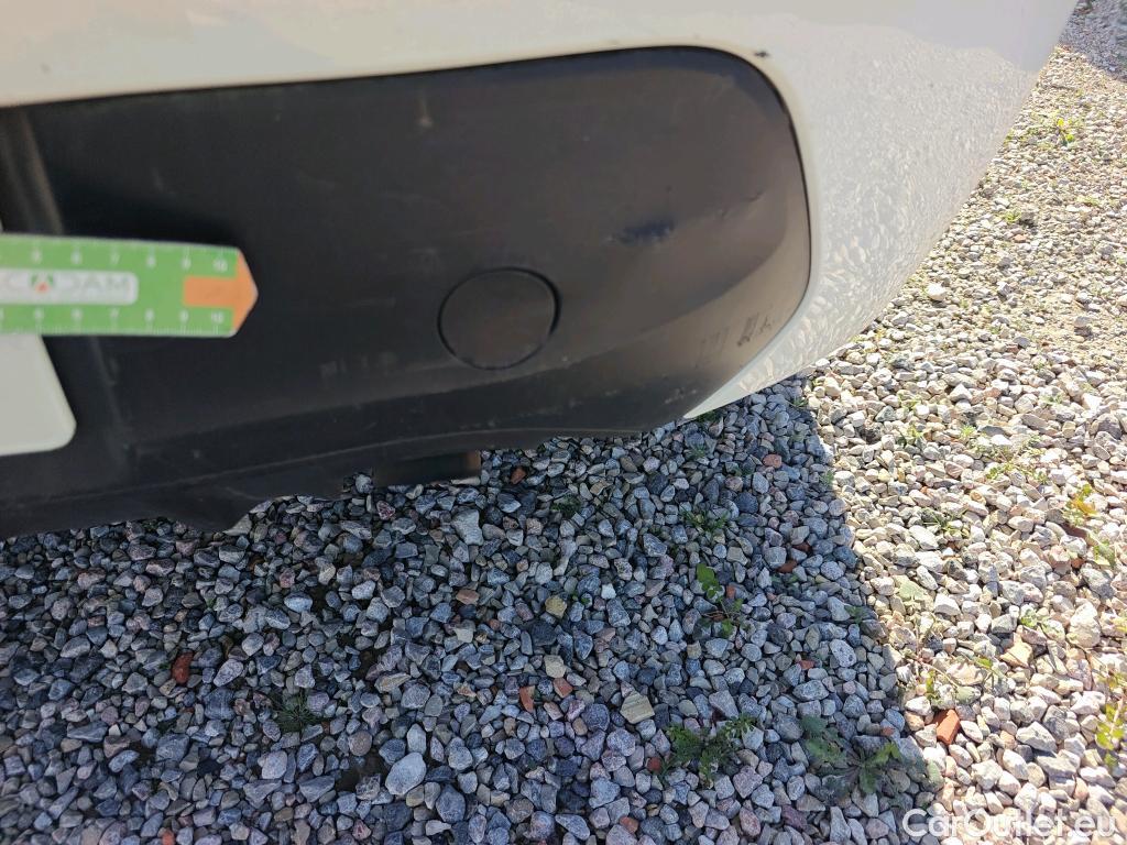  Peugeot  208 PEUGEOT  / 2019 / 5P / berlina con portón BlueHDi 73kW (100CV) Active #18