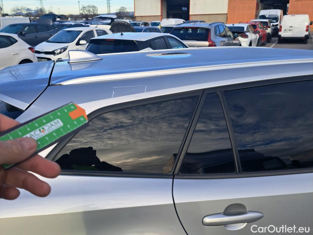  Toyota  Corolla TOYOTA  / 2019 / 5P / familiar 1.8 125H ACTIVE TECH E-CVT TOU SPORT #16