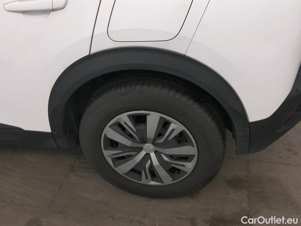  Peugeot  2008 PEUGEOT  / 2019 / 5P / todoterreno Active Puretech 100 S&S BVM6 #13