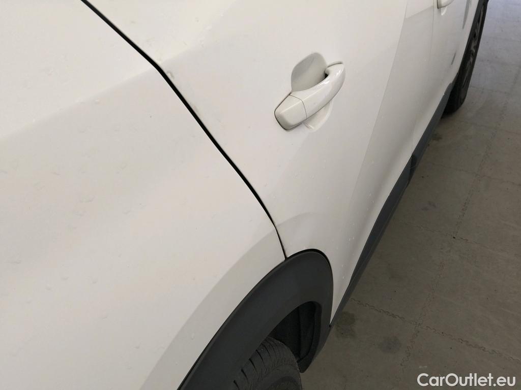  Peugeot  2008 PEUGEOT  / 2019 / 5P / todoterreno Active Puretech 100 S&S BVM6 #7