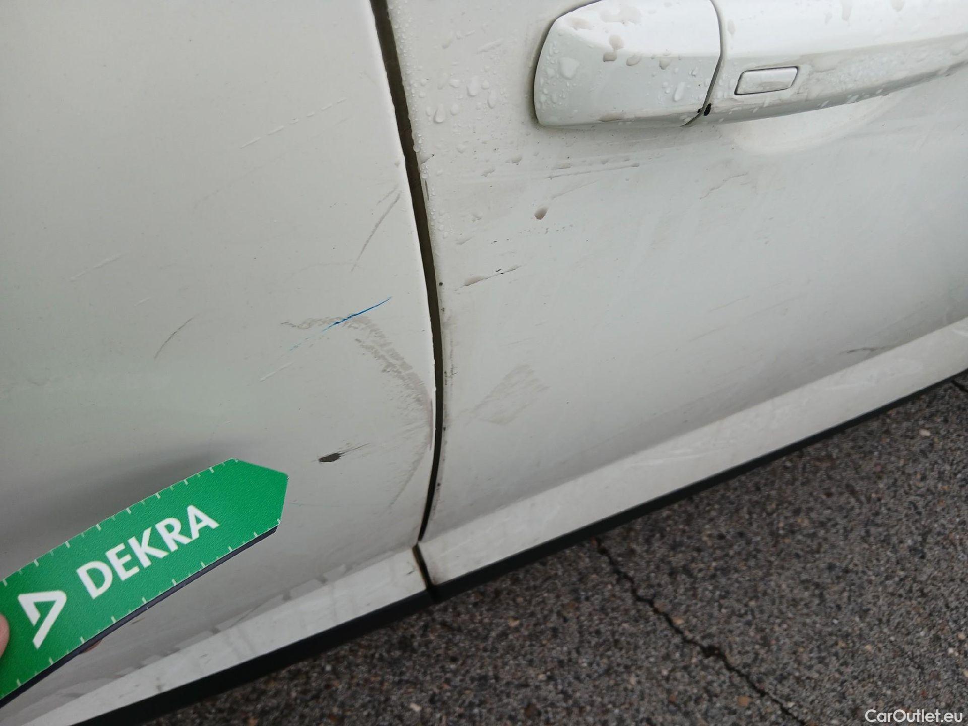  Nissan  Qashqai NISSAN  / 2021 / 5P / todoterreno DIG-T 103kW (140CV) mHEV 4x2 Acenta #22