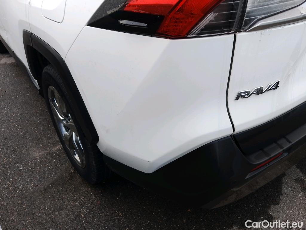  Toyota  RAV4 TOYOTA  / 2018 / 5P / todoterreno 2.5l 220H Advance #12