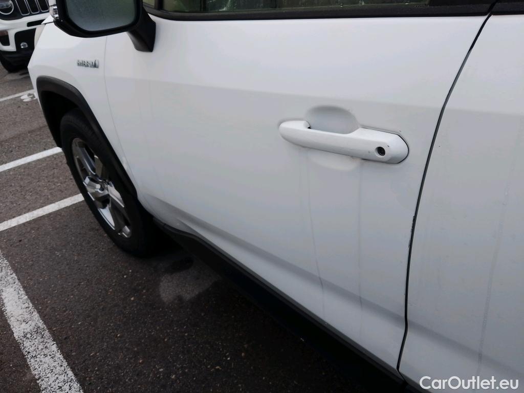  Toyota  RAV4 TOYOTA  / 2018 / 5P / todoterreno 2.5l 220H Advance #1