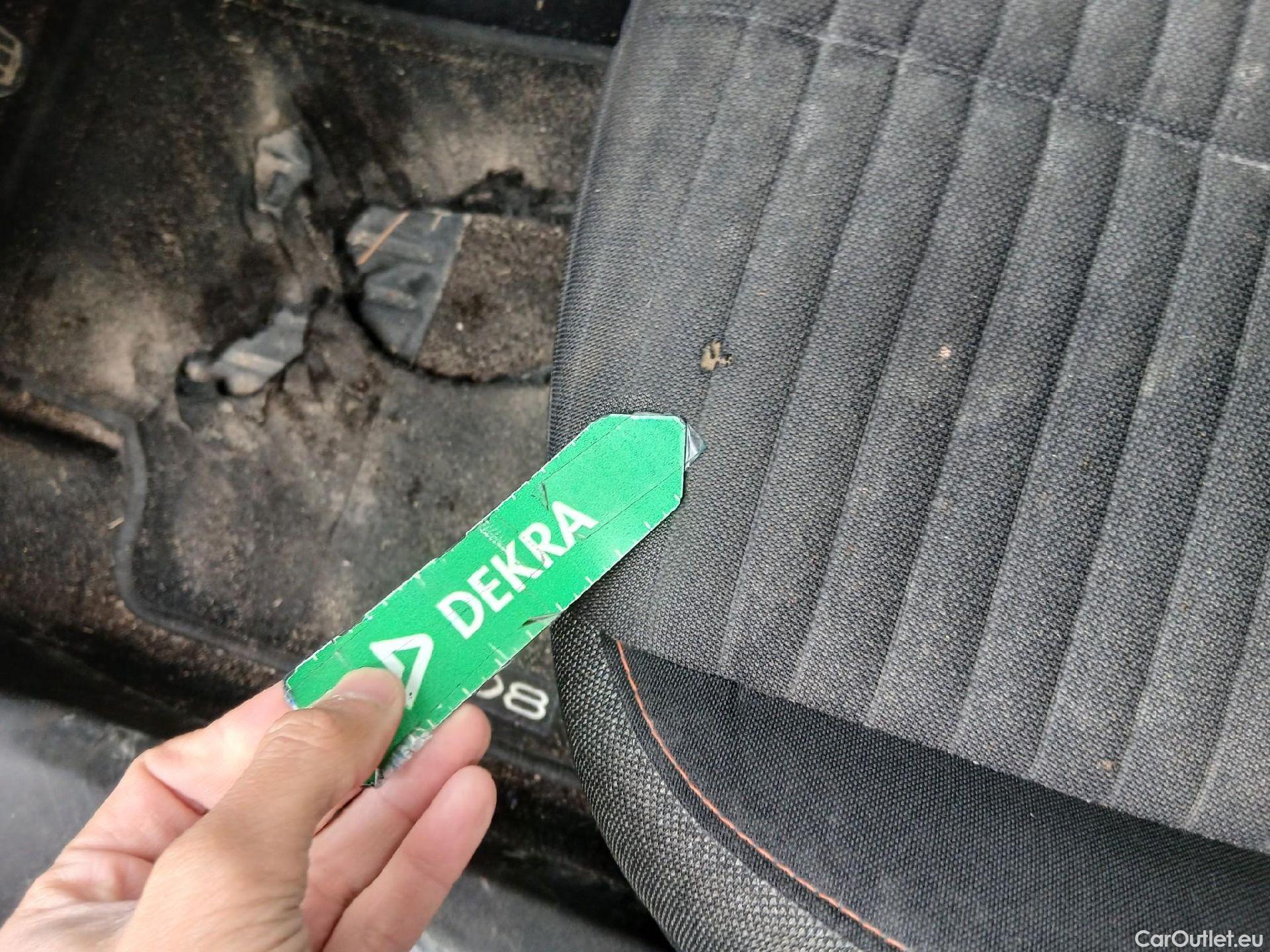  Peugeot  2008 PEUGEOT  / 2019 / 5P / todoterreno Active BlueHDI 81kW (110CV) #19