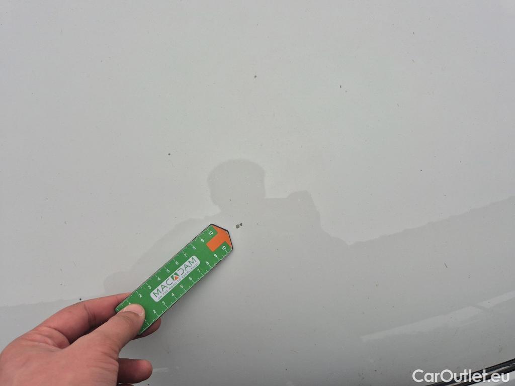  Volkswagen  Golf  VOLKSWAGEN / 2016 / 5P / berlina con portón Last Edition 1.6 TDI 85kW (115CV) #31