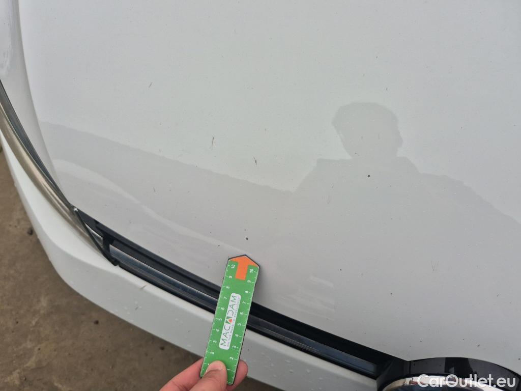  Volkswagen  Golf  VOLKSWAGEN / 2016 / 5P / berlina con portón Last Edition 1.6 TDI 85kW (115CV) #30