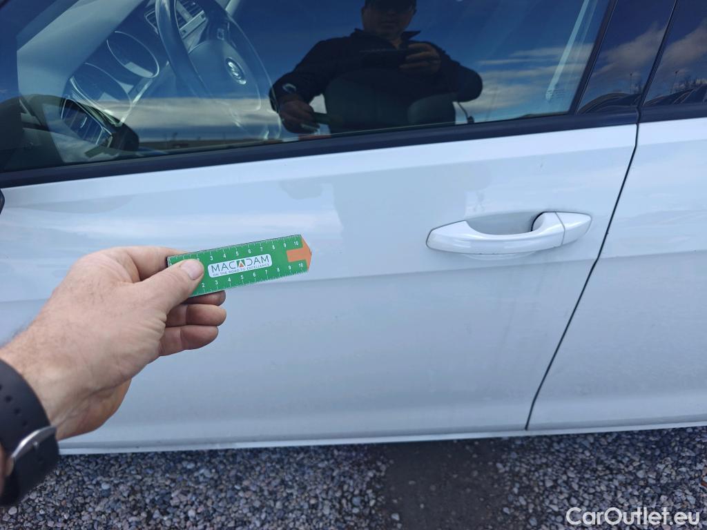  Volkswagen  Golf  VOLKSWAGEN / 2016 / 5P / berlina con portón Ready2Go 1.6 TDI 85kW (115CV) #8