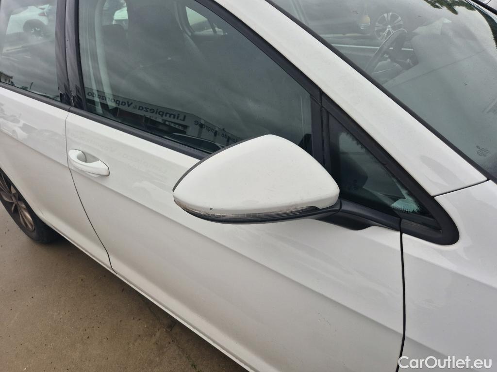  Volkswagen  Golf  VOLKSWAGEN / 2016 / 5P / berlina con portón Last Edition 1.6 TDI 85kW (115CV) #32