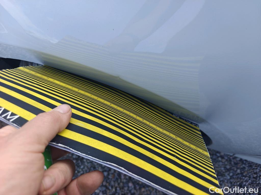  Volkswagen  Golf  VOLKSWAGEN / 2016 / 5P / berlina con portón Ready2Go 1.6 TDI 85kW (115CV) #7