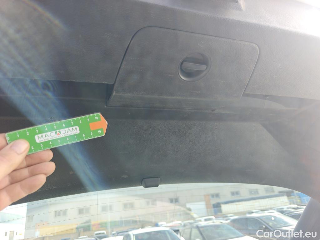  Volkswagen  Golf  VOLKSWAGEN / 2016 / 5P / berlina con portón Ready2Go 1.6 TDI 85kW (115CV) #14