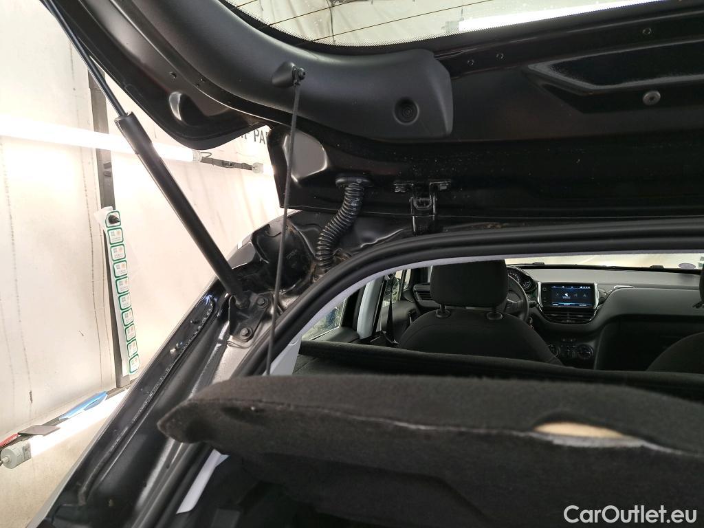  Peugeot  208  Affaire Premium Pack 1.2 80CV BVM5 E6dT #23