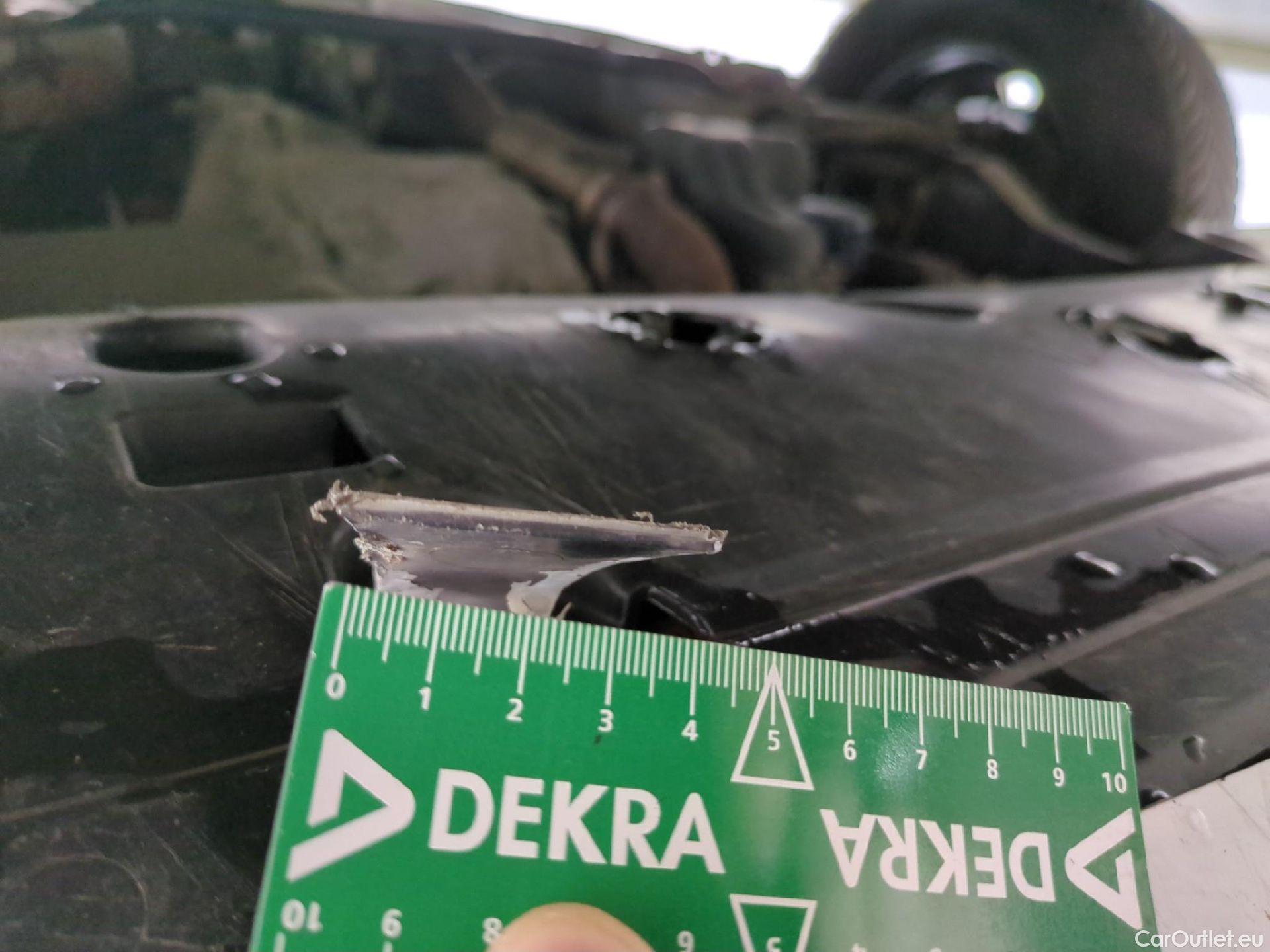  Peugeot  208  Active Business 1.2 80CV BVM5 E6dT #33