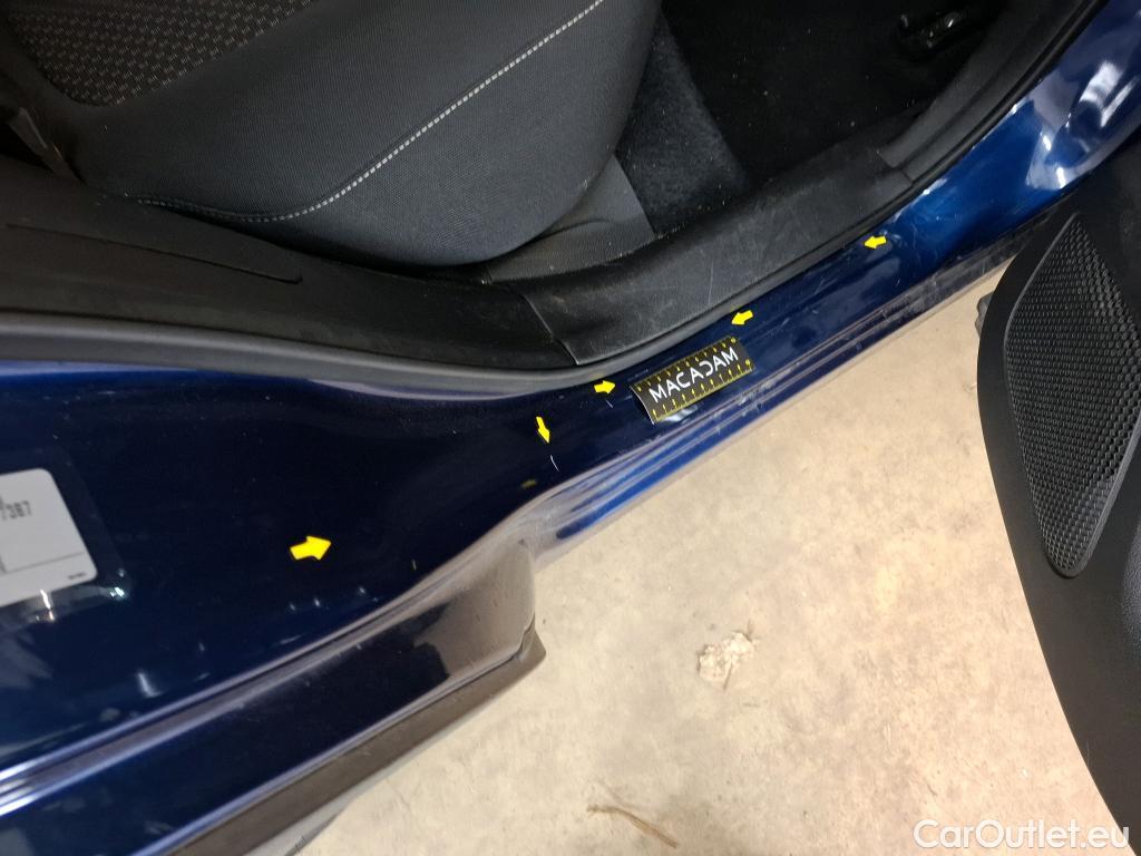  Renault  Kadjar  Zen 1.2 TCe 130CV BVA7 E6 #18