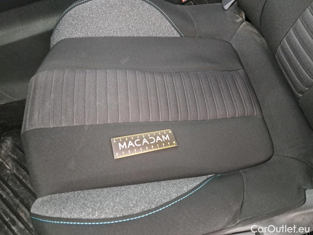  Peugeot  3008  II Active Pack 1.2 PureTech 130CV BVA8 E6d #3