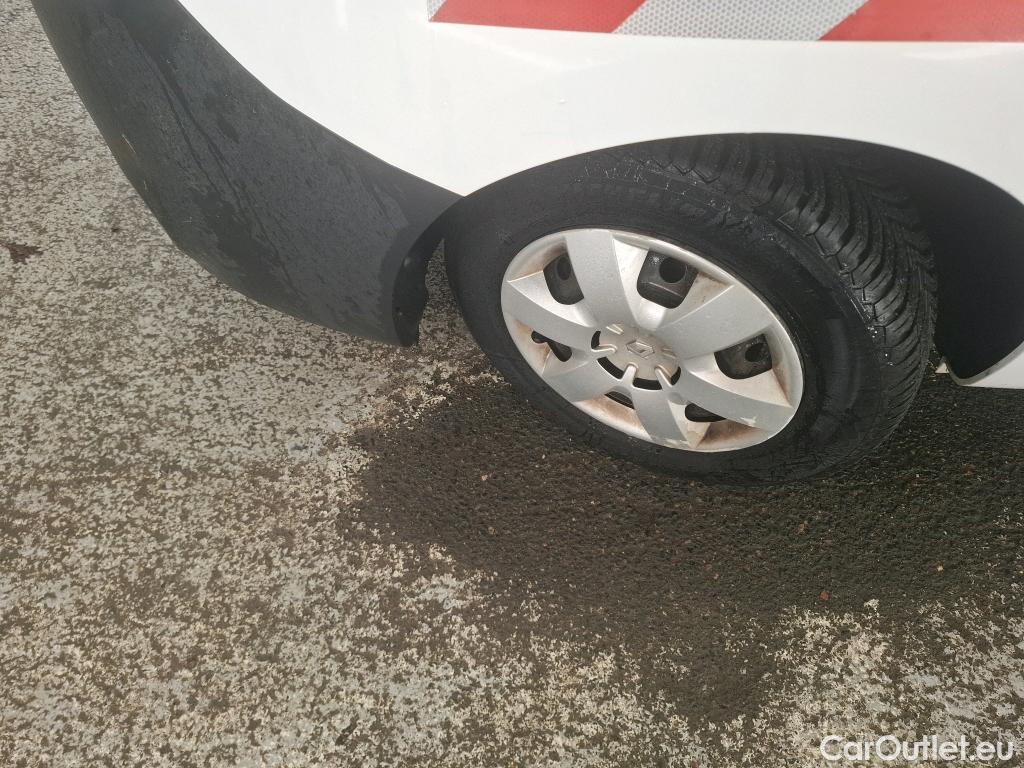  Renault  Kangoo  Express Confort (L1) 1.5 dCi 75CV BVM5 E6 #24