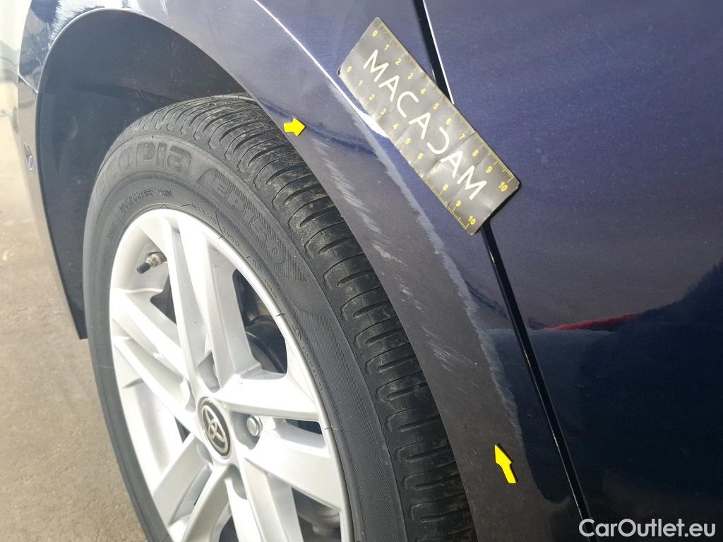  Toyota  Corolla TOYOTA  Touring Sports / 2018 / 5P / Break Hybride 122h Dynamic Business #15