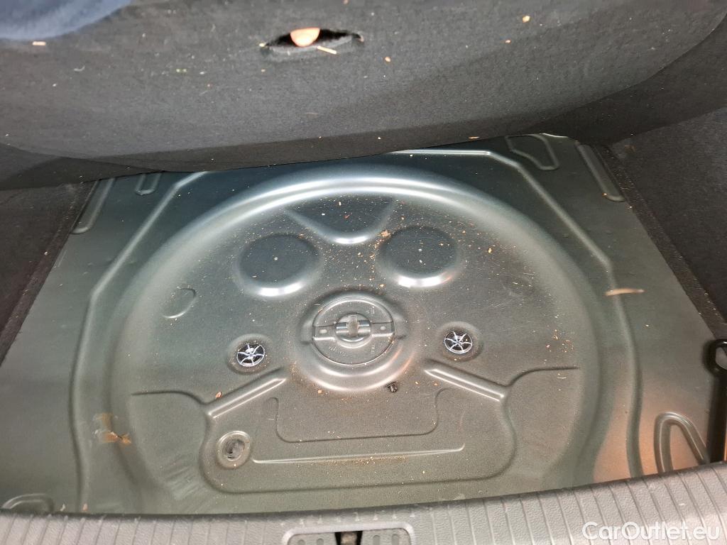  Volkswagen  Tiguan VOLKSWAGEN  / 2020 / 5P / SUV 2.0 TDI 150 DSG7 Elegance #15