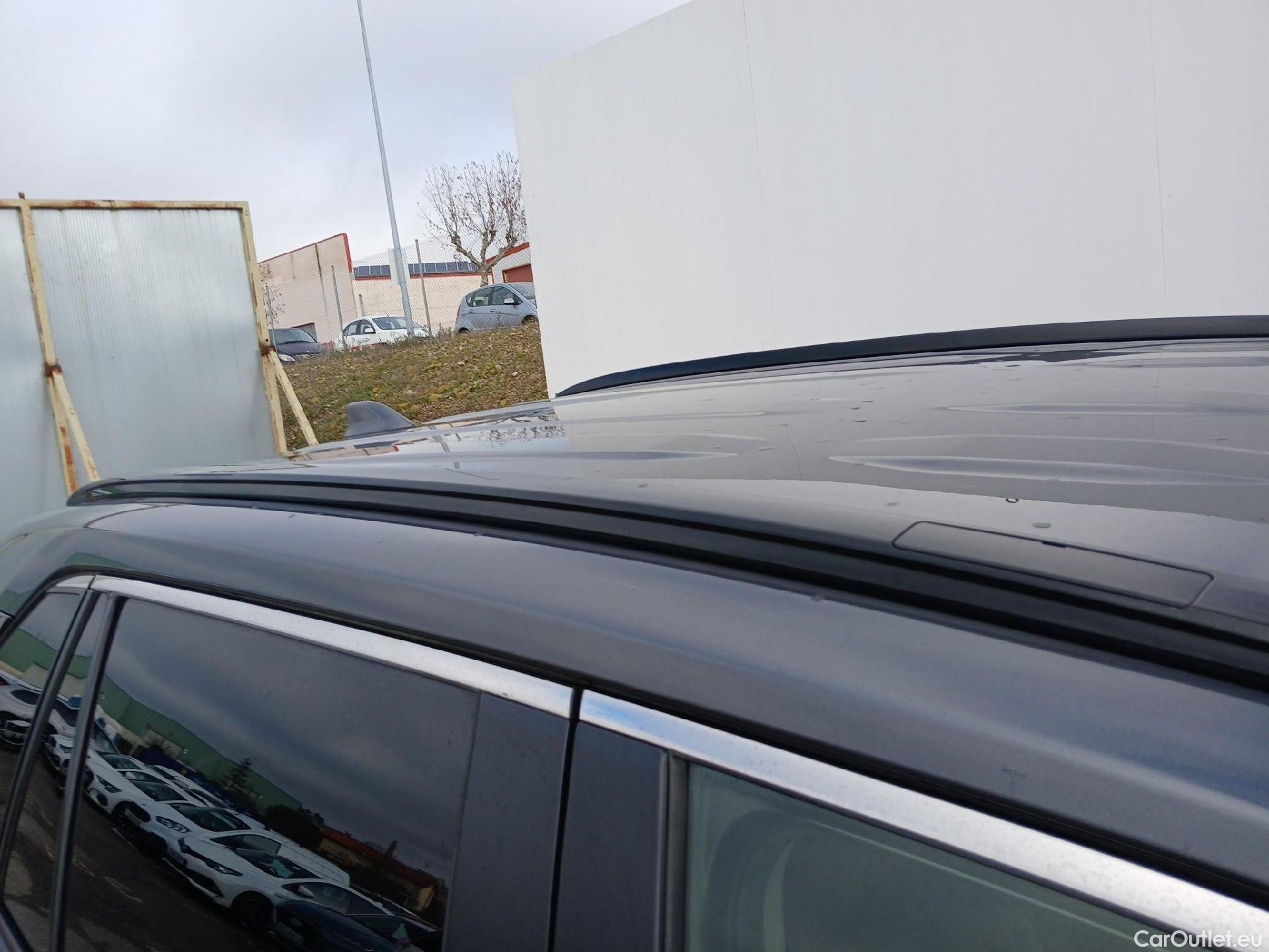  Toyota  RAV4 TOYOTA  / 2018 / 5P / todoterreno 2.5l 220H Advance #25