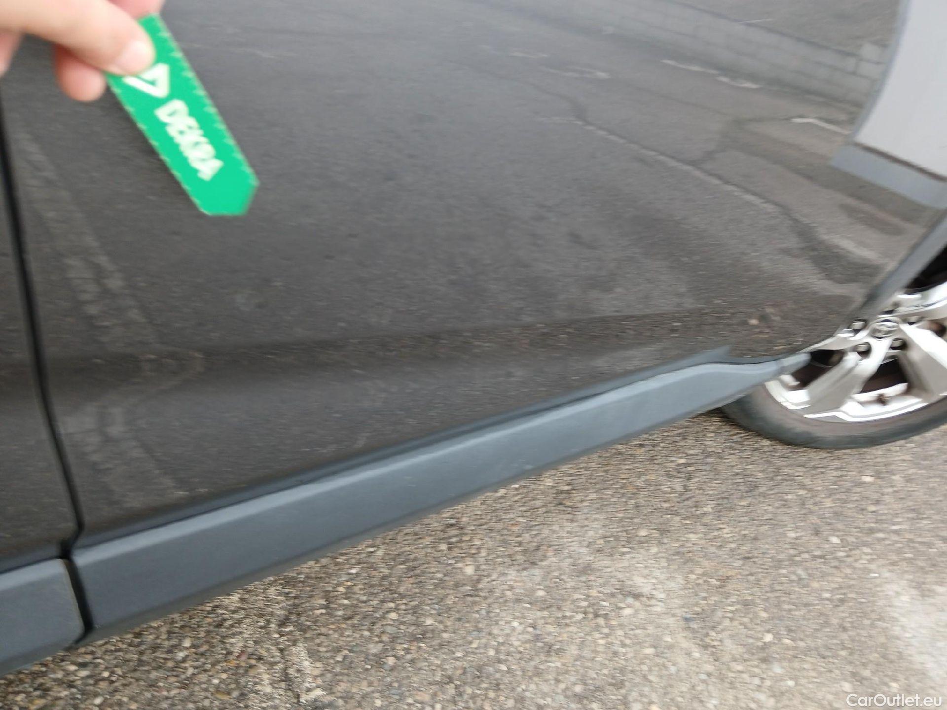  Toyota  RAV4 TOYOTA  / 2018 / 5P / todoterreno 2.5l 220H Advance #22