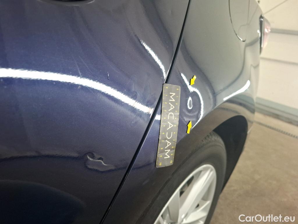  Toyota  Corolla TOYOTA  Touring Sports / 2018 / 5P / Break Hybride 122h Dynamic Business #7