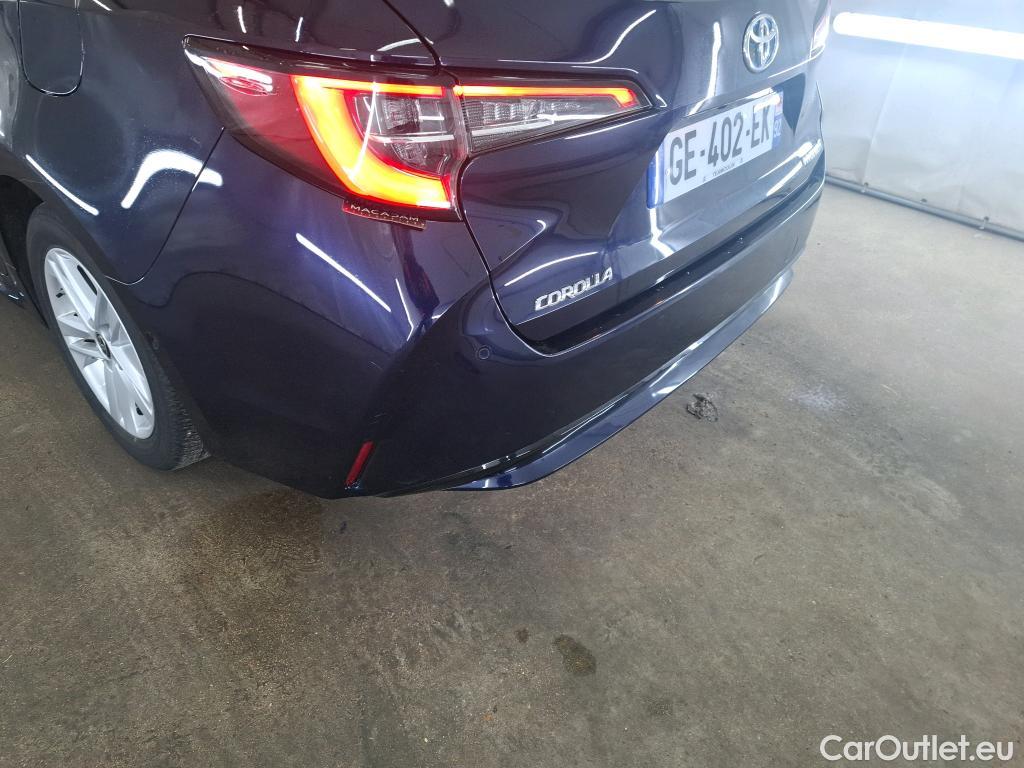  Toyota  Corolla TOYOTA  Touring Sports / 2018 / 5P / Break Hybride 122h Dynamic Business #26