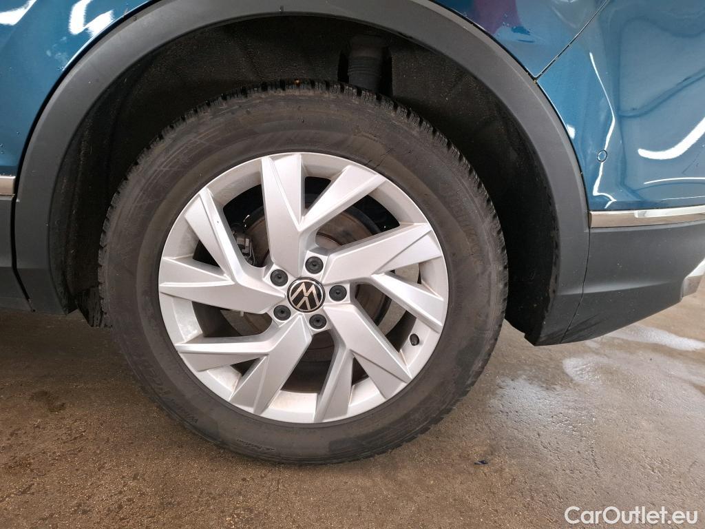  Volkswagen  Tiguan VOLKSWAGEN  / 2020 / 5P / SUV 2.0 TDI 150 DSG7 Elegance #17