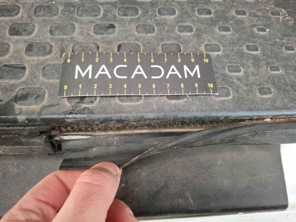  Renault  Trafic RENAULT  VU 4p Fourgon FG GCF L1H1 1000 dCi 95 E6 #30