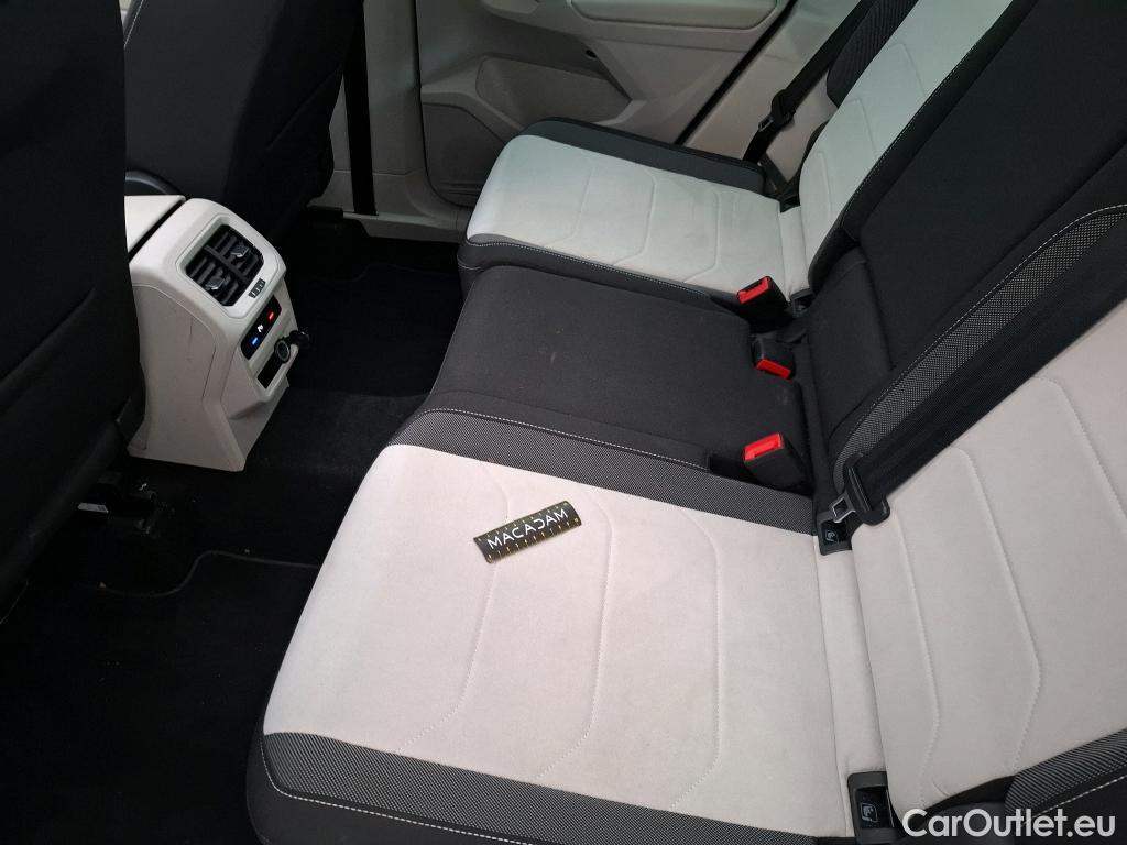  Volkswagen  Tiguan VOLKSWAGEN  / 2020 / 5P / SUV 2.0 TDI 150 DSG7 Elegance #38