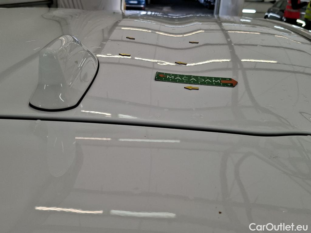  Toyota  Yaris TOYOTA  Hybride / 2019 / 5P / Berline Hybride 116h Dynamic Business Beyond Zer #4