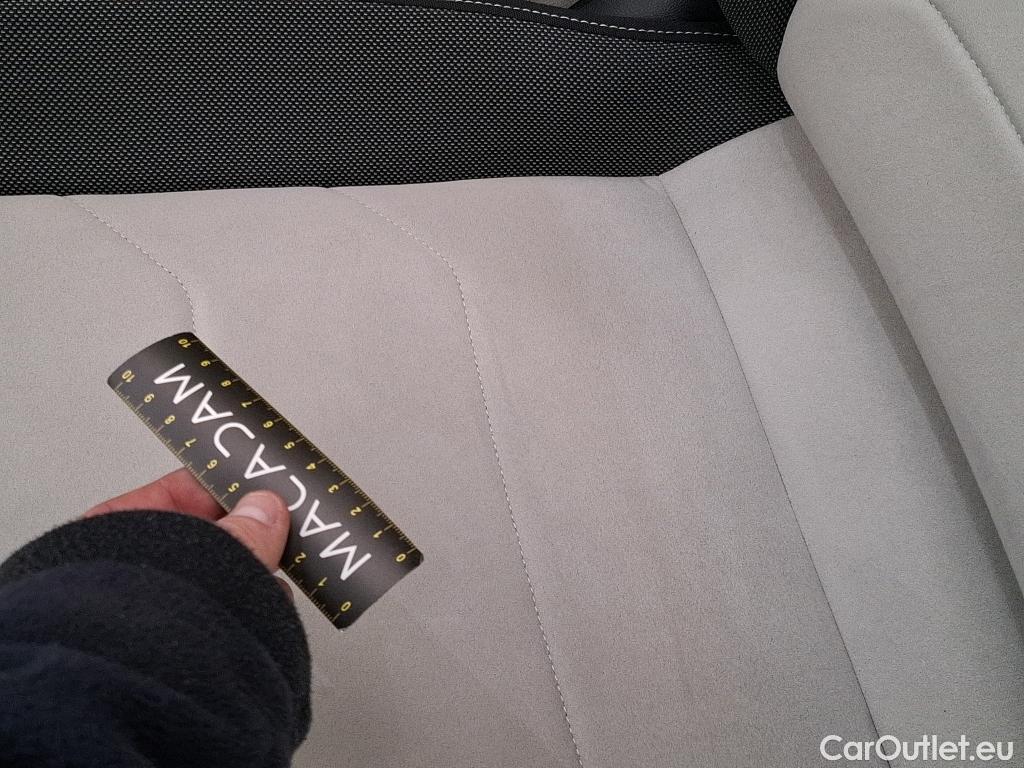  Volkswagen  Tiguan VOLKSWAGEN  / 2020 / 5P / SUV 2.0 TDI 150 DSG7 Elegance #37