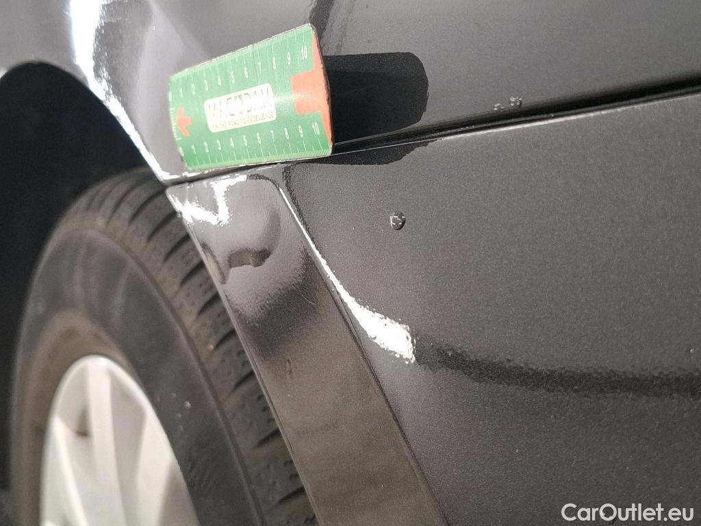  Volkswagen  Passat  Berline Business 1.6 TDI 120CV BVA7 E6dT #24