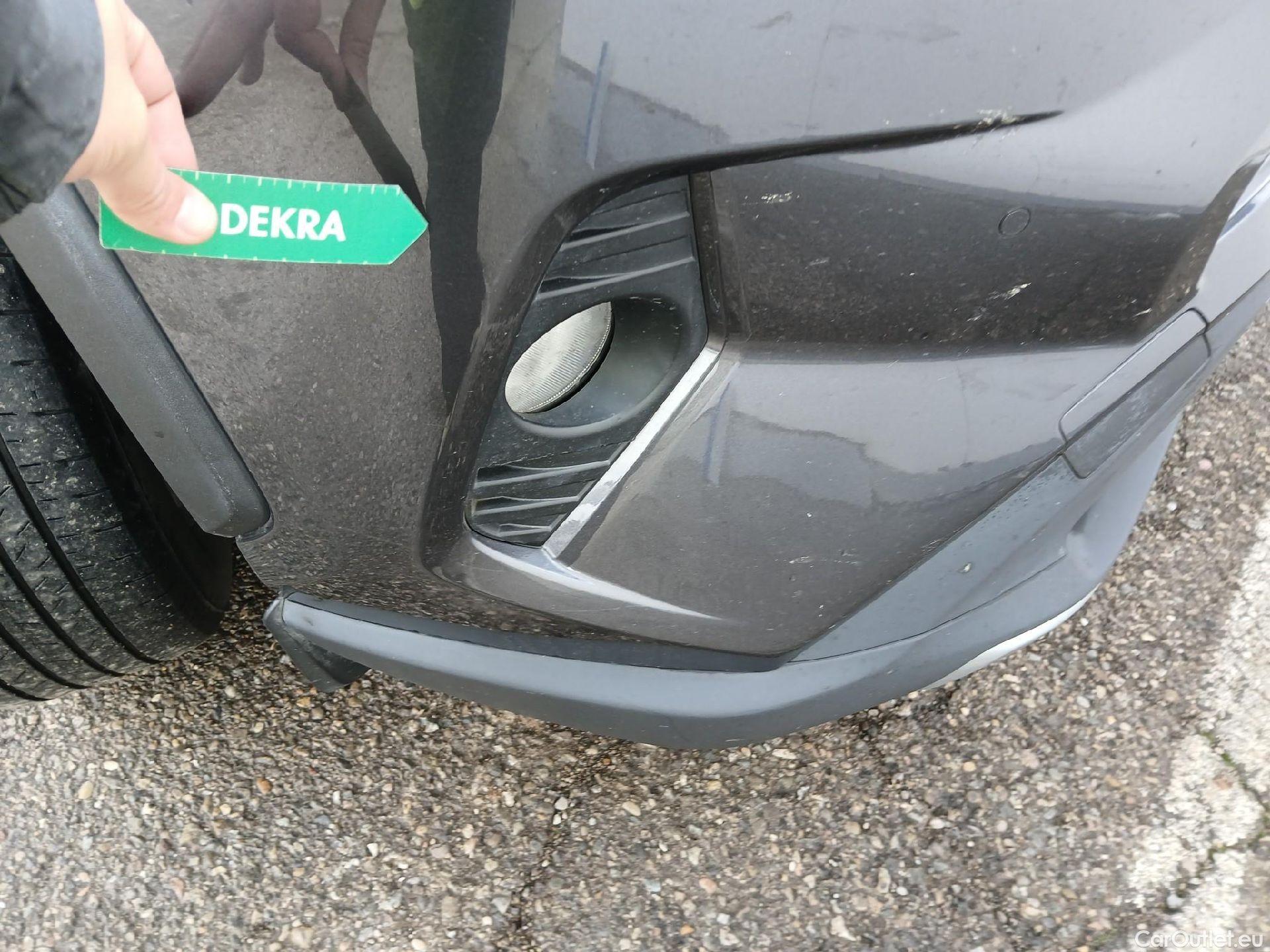  Toyota  RAV4 TOYOTA  / 2018 / 5P / todoterreno 2.5l 220H Advance #5