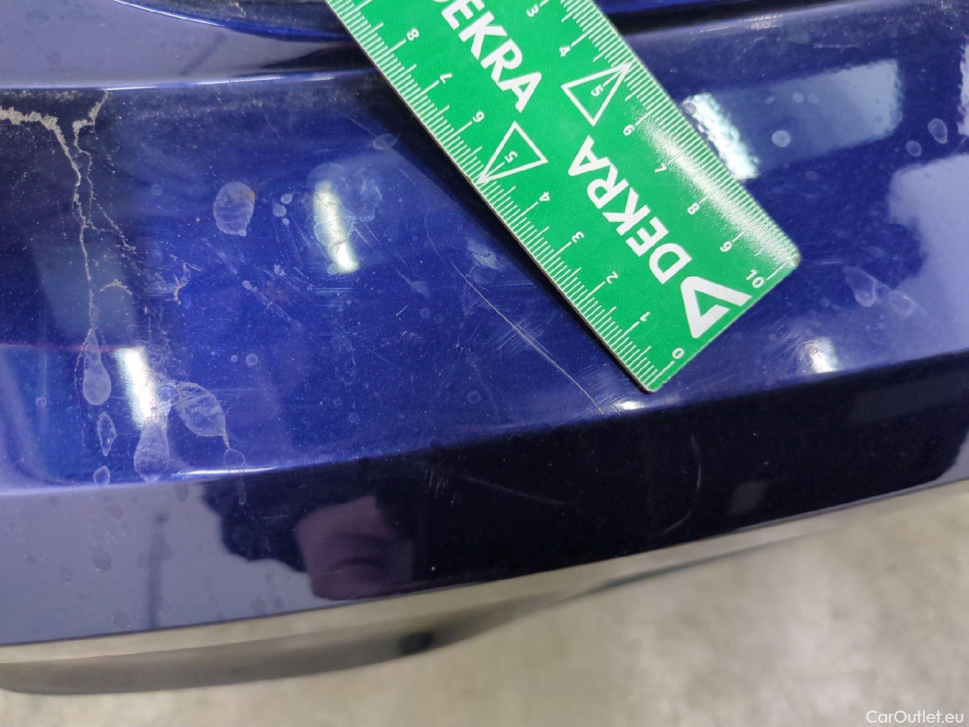  Volkswagen  Golf  VOLKSWAGEN / 2020 / 5P / Berline 1.0 eTSI OPF 110 DSG7 Life Business #17