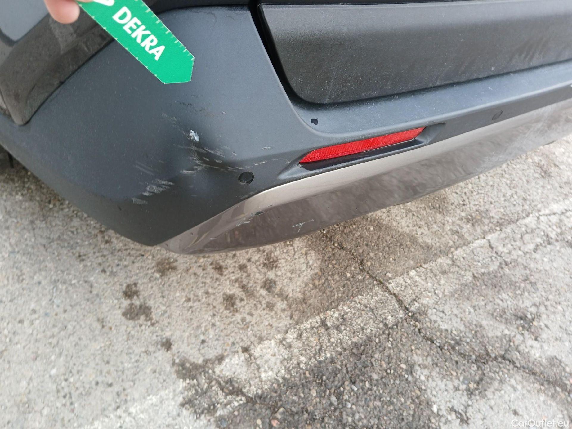  Toyota  RAV4 TOYOTA  / 2018 / 5P / todoterreno 2.5l 220H Advance #13