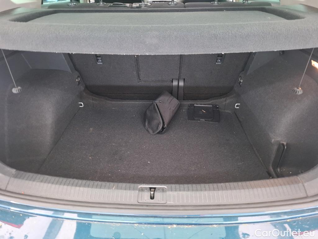  Volkswagen  Tiguan VOLKSWAGEN  / 2020 / 5P / SUV 2.0 TDI 150 DSG7 Elegance #14