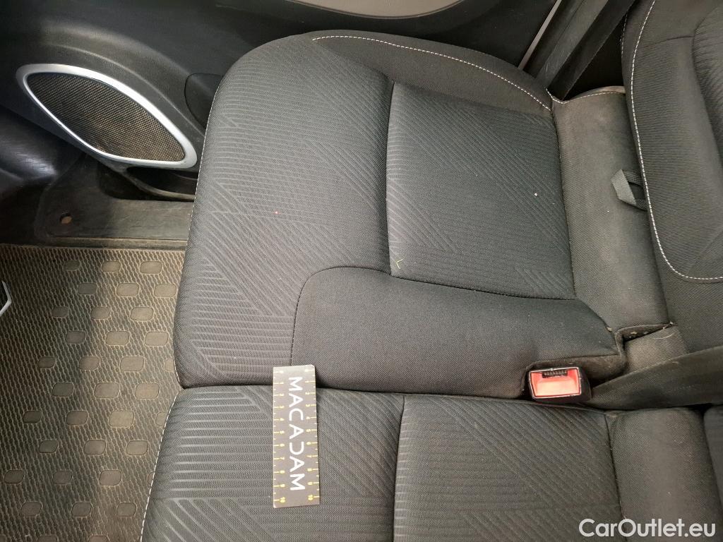  Renault  Trafic RENAULT  VU 4p Fourgon FG GCF L1H1 1000 dCi 95 E6 #51