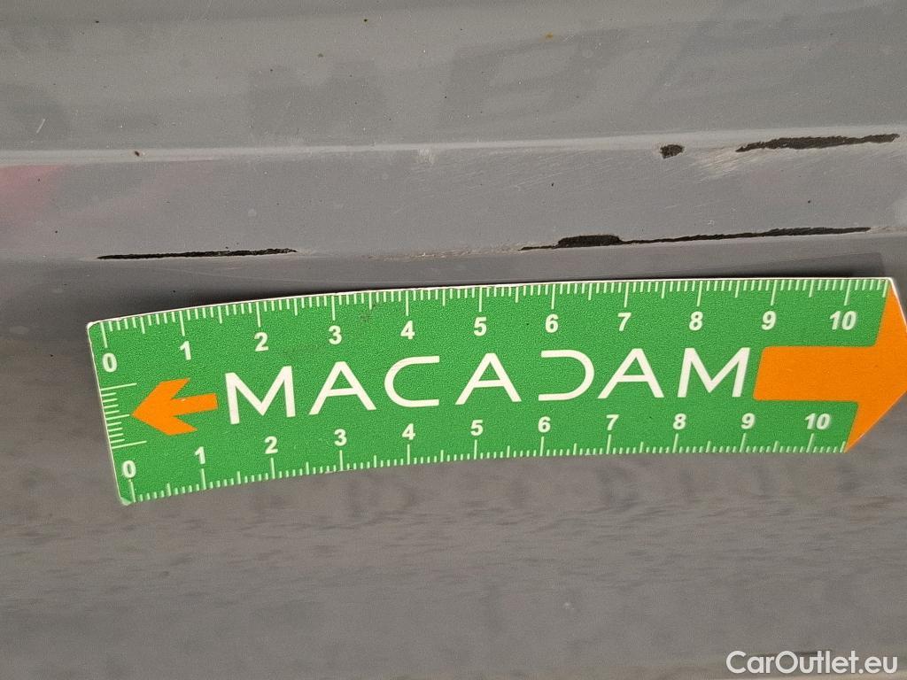  Volkswagen  Passat VOLKSWAGEN  SW / 2019 / 5P / Break 2.0 TDI 150 SCR DSG7 SW ELEGANCE #4