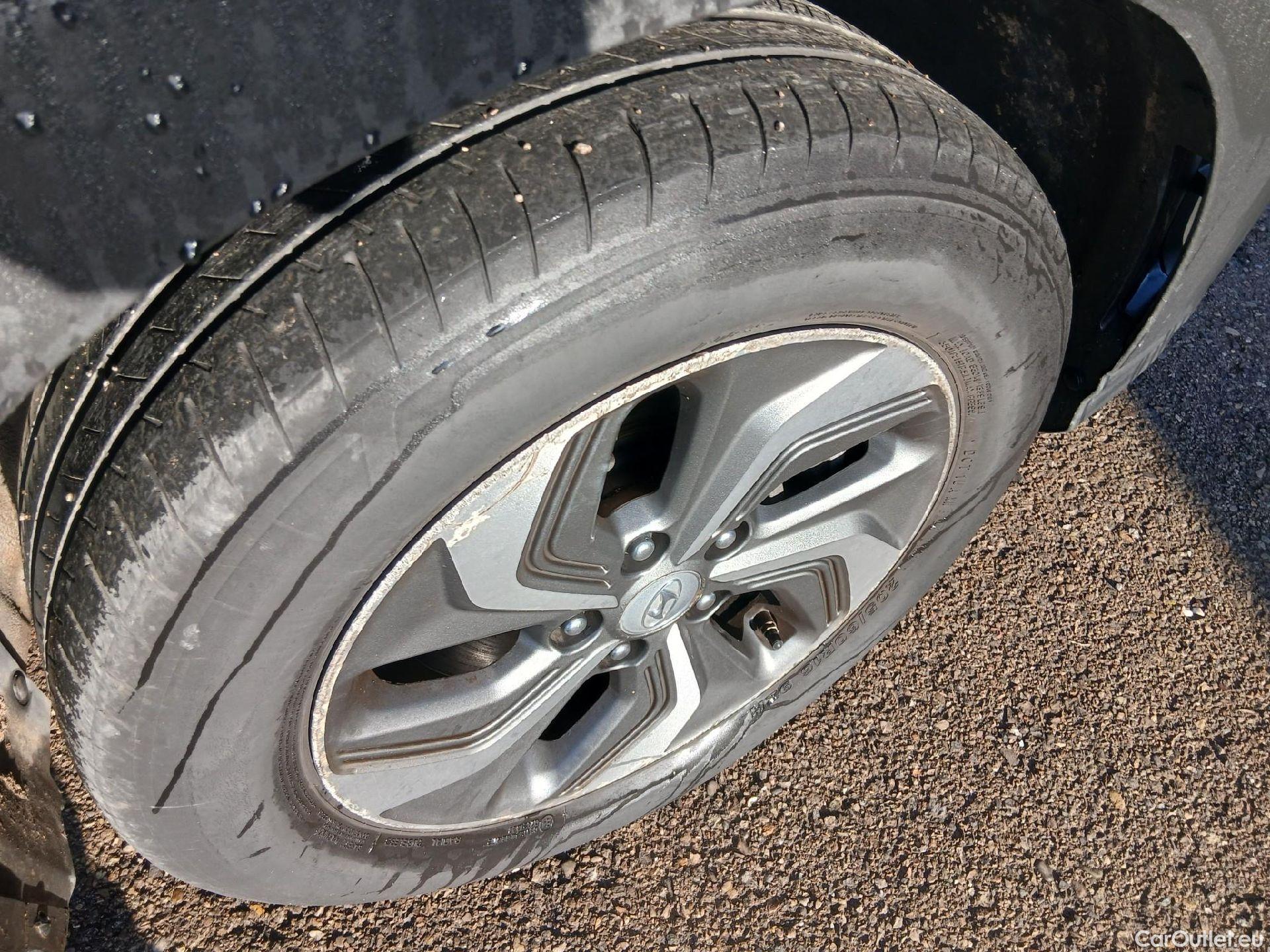  Hyundai  Konna HYUNDAI Kona / 2020 / 5P / todoterreno 1.6 GDI HEV Maxx DCT #15