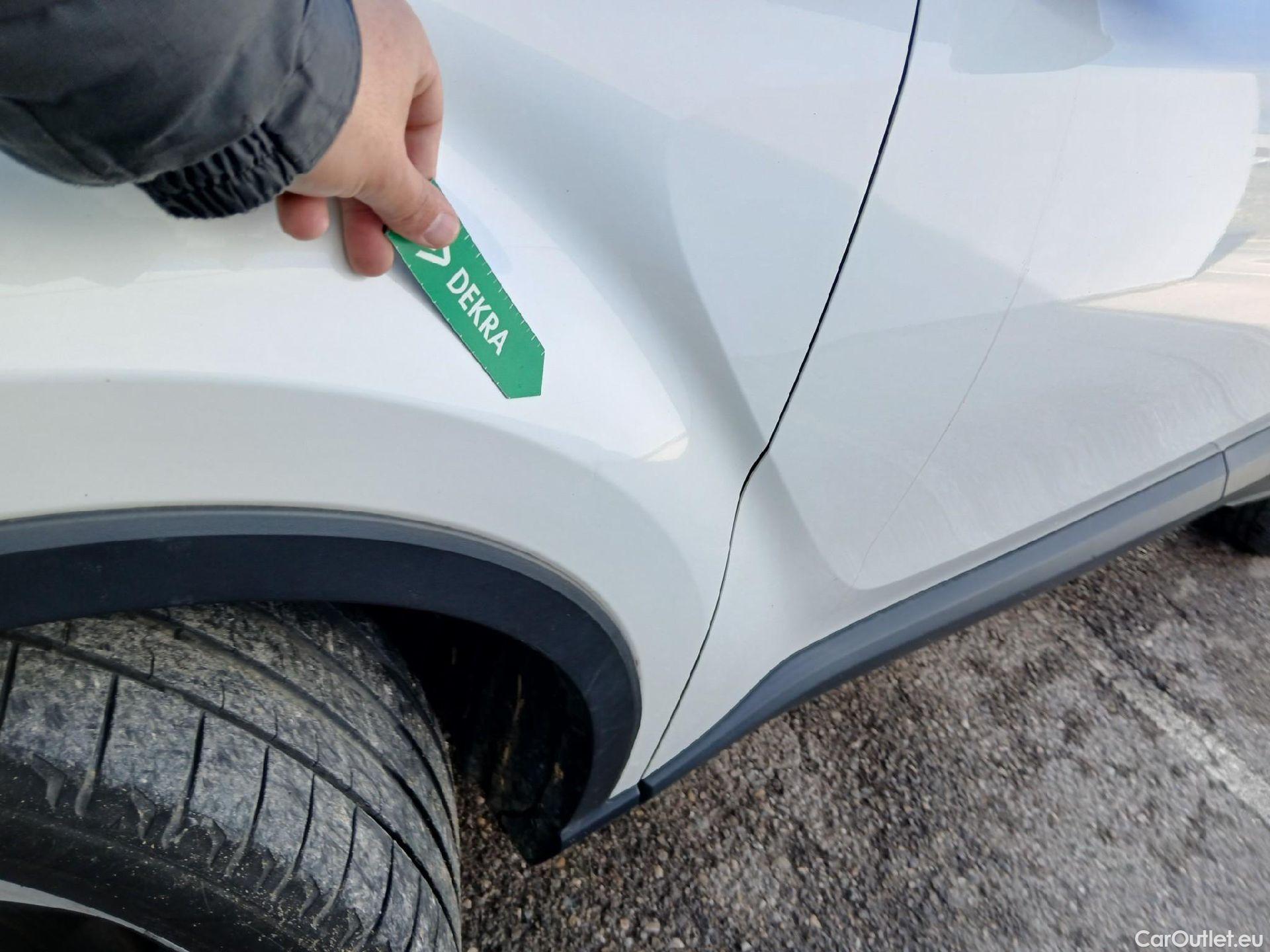  Toyota  C-HR TOYOTA  / 2019 / 5P / todoterreno 1.8 125H Advance #28