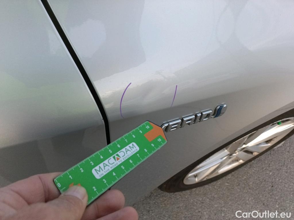  Toyota  Corolla TOYOTA  / 2019 / 5P / familiar 1.8 125H ACTIVE TECH E-CVT TOU SPORT #26