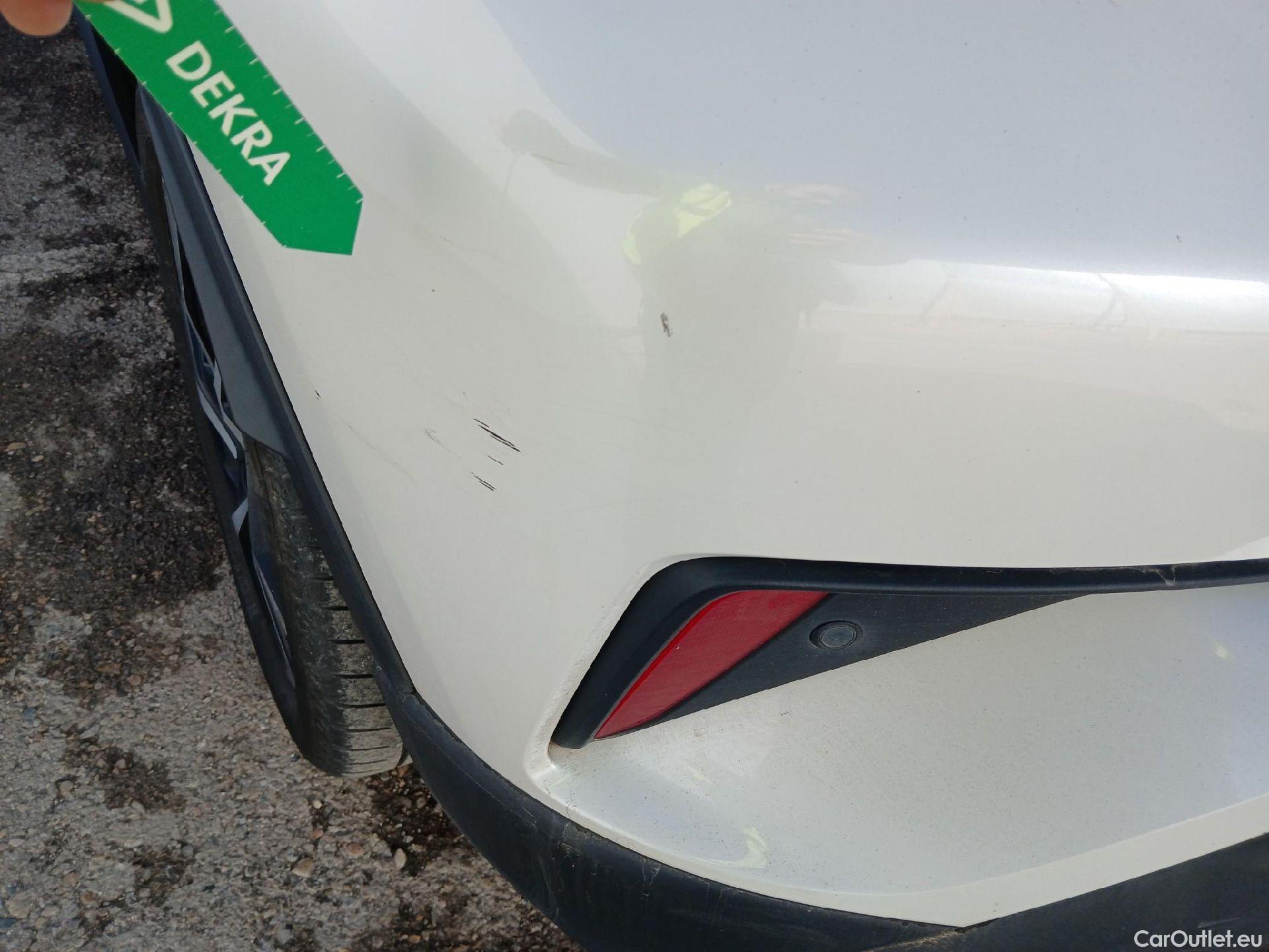  Toyota  C-HR TOYOTA  / 2019 / 5P / todoterreno 1.8 125H Advance #42