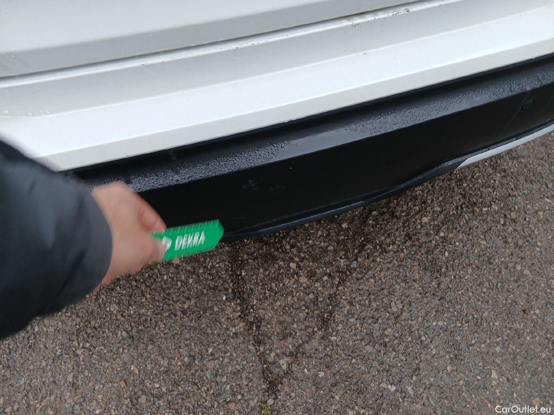  Toyota  C-HR TOYOTA  / 2019 / 5P / todoterreno 2.0 180H Advance #7