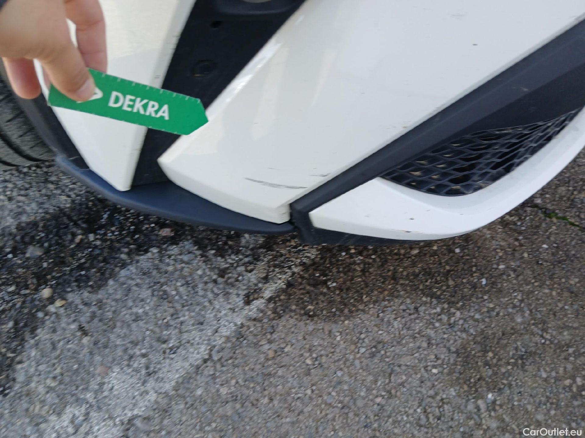  Toyota  C-HR TOYOTA  / 2019 / 5P / todoterreno 1.8 125H Advance #21