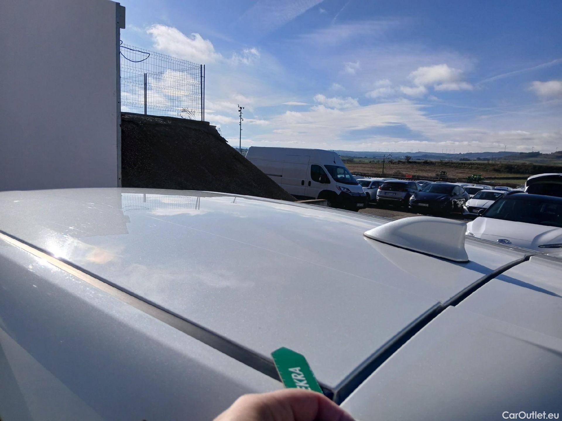  Toyota  C-HR TOYOTA  / 2019 / 5P / todoterreno 1.8 125H Advance #11