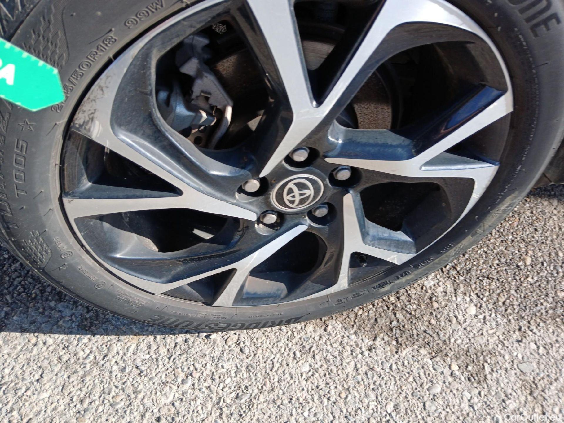  Toyota  C-HR TOYOTA  / 2019 / 5P / todoterreno 1.8 125H Advance #49