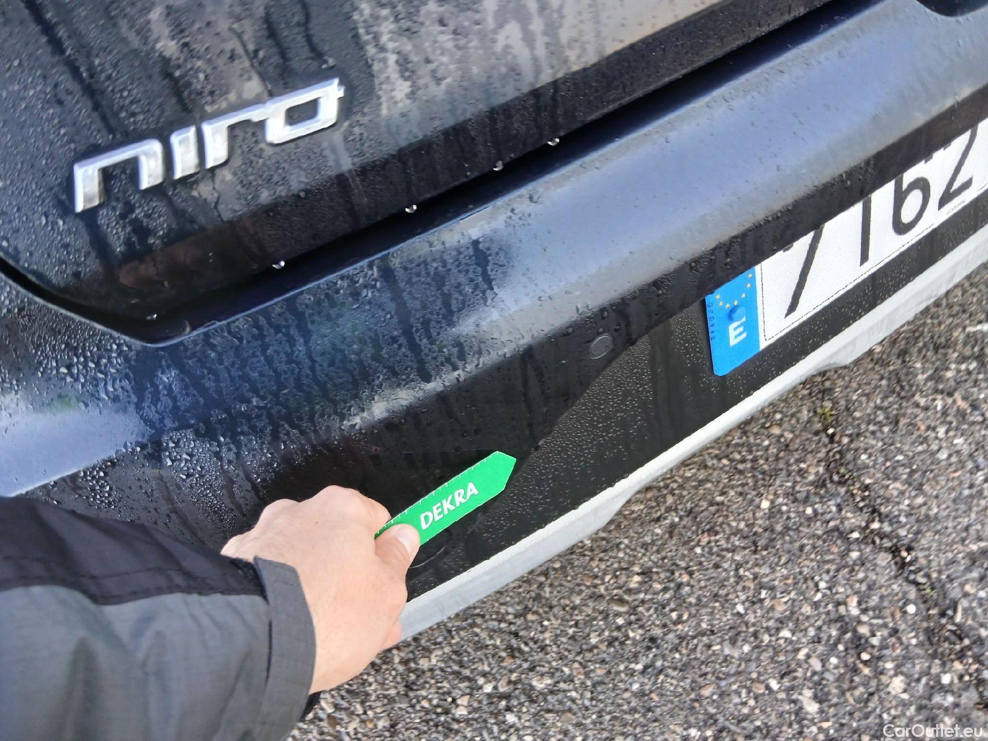  KIA  Niro KIA  / 2019 / 5P / crossover 1.6 GDi PHEV 104kW (141CV) Drive #8